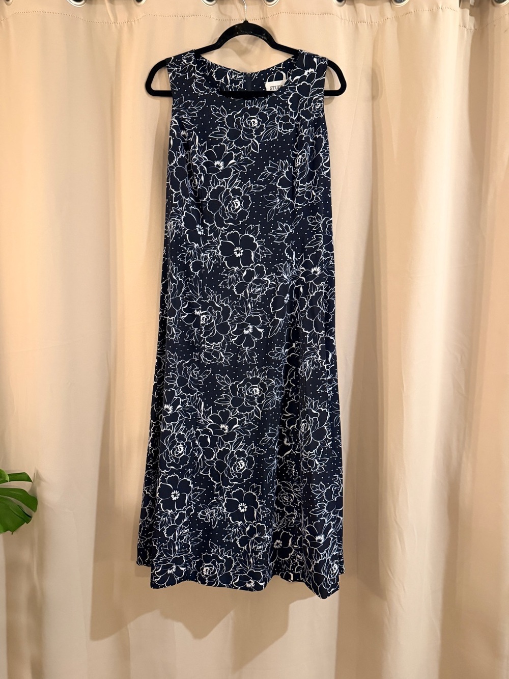 Studio 1 Black and White  Floral A-Line Maxi Dress